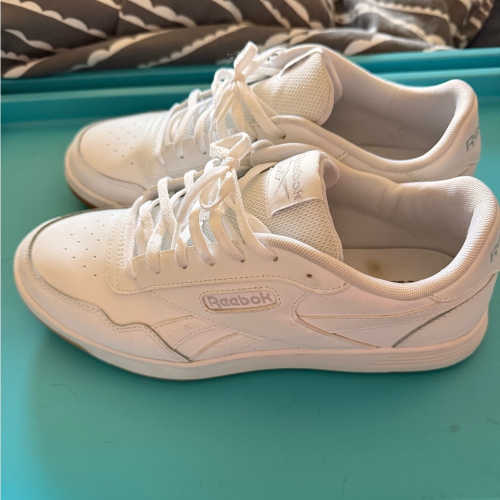 Reebok Court Advance Women’s White Low-Top Leather Sneakers